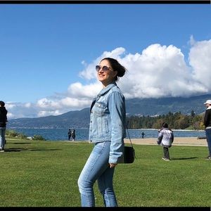 Meet your Posher, Anna